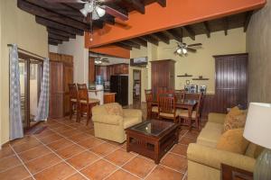 Caribbean Breeze 6B Condo