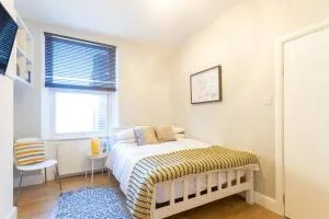 Modern 1 Bed Studio Flat in West Kilburn by Queen's Park for 2 people - Edgware