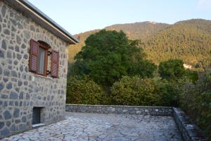 Villa Vytina with Garden and BBQ Arkadia Greece