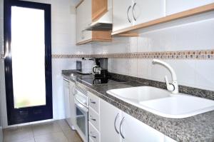 Sueños De Mar F5, 2 dormitorios, puerto náutico, by Bookindenia