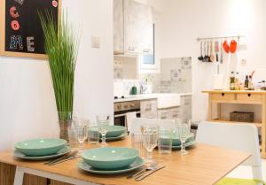 1 KM from The Acropolis 1 Bedroom Apt Netflix And Washing Machine - Hotel 4 stelle a Atene