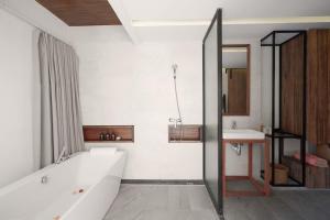 SriLanta Resort and Spa