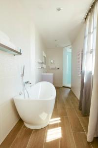 Hotels Hotel Chateau des Tourelles - Relais Thalasso & Spa : photos des chambres