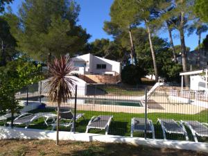 Appartements et villa BEGUDE : Appartement - Vue sur Piscine 