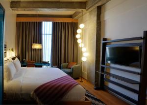 Standard King Room room in Hotel Indigo El Paso Downtown an IHG Hotel