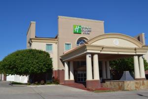 Holiday Inn Express Hotel & Suites Gainesville by IHG