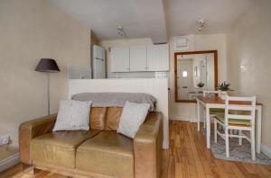 The Shop By Treetop Property