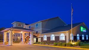 Holiday Inn Express Deforest by IHG
