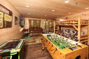 Chalet room in Gray Wolf Den