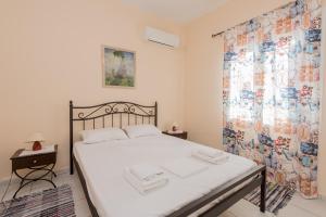 Dimitra House