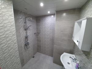 Д и В 2 - D & V 2 Apartment