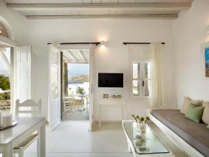 Leonis Summer Houses Myconos Greece