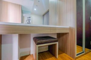 1BR Apartment Atlanta Residences next to RS Bunda Margonda By Travelio