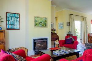 56B Gowrie Village