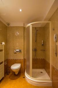 Hotel Forum - Free Parking for cars