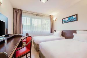 Appart'hotels Comfort Suites Pau Idron : Studio Lits Jumeaux