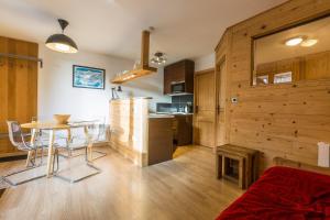 Apartment Marcel - Cosy Chamonix Haven Mont Blanc