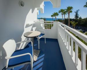 Corallium Beach by Lopesan Hotels - Adults Only