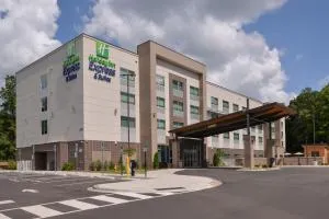 Holiday Inn Express & Suites Charlotte - Ballantyne by IHG - ماثيوز