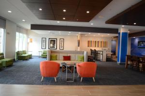 Holiday Inn Express & Suites - Charlotte NE - University Area by IHG