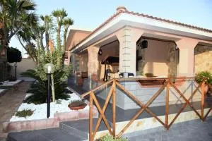 CASA DI ALICE A 250 METRI DAL MARE - نوتو