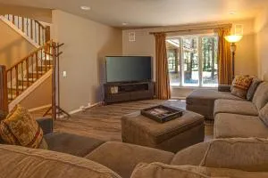 5 Bed 3 Bath Vacation home in Sunriver - Sunriver