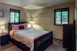 Ridge View Retreat - 3 Bed 2 Bath Vacation home in Lake Wenatchee