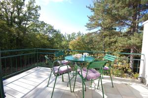 Two-Bedroom Apartment room in Apartments Inka
