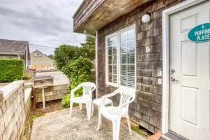 Beaches Inn | Puffins Place Cabana - Cannon Beach