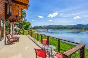 Riley Creek - Vans Corner