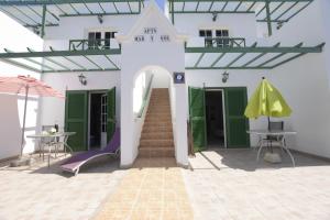 MarySol 1 Apartment with terrace close to the sea