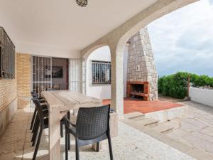 Stunning Holiday Home in Vinar s with children s pool