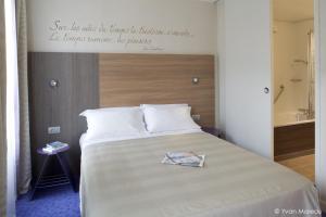 Hotels Hotel de Sevigne : photos des chambres