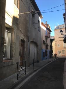 Appartements APPARTEMENT AVEC GARAGE CENTRE HISTORIQUE DE BEZIERS : photos des chambres