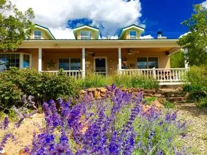 Brinkley House at Sunny Mellow Eco Villa - Moriarty