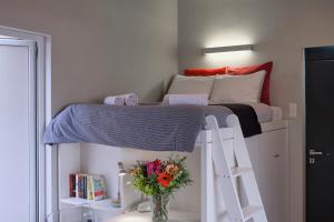 Homz AH03 Penthouse Studio Hilton Area