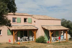 Villages vacances Residence Nemea les Portes des Cevennes : photos des chambres