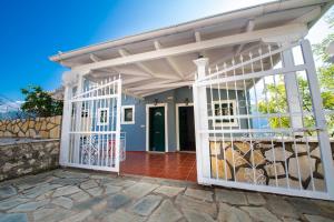 Seaview Traditional Attic Lefkada Greece