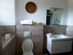 B&B / Chambres d'hotes Les Hauts de Malirat : Chambre Double