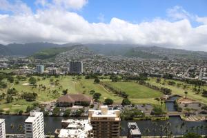 Apartment with Mountain View room in PonoAloha