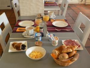 Hotels Hotel Les Alizes : photos des chambres