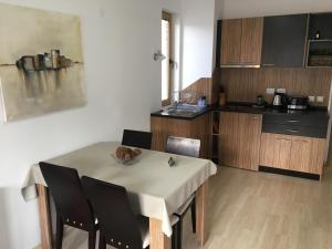 Newly refurbished spacious and cosy apartment St John