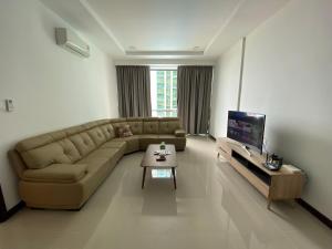 Imperial Suites at Boulevard Mall