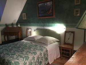 B&B / Chambres d'hotes Demeure centre village : photos des chambres