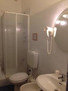 Camera Matrimoniale/Doppia con Letti Singoli