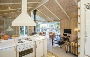 Beautiful Home In Blokhus With Wifi