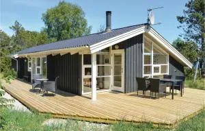 Gorgeous Home In Ålbæk With Kitchen - Hulsig