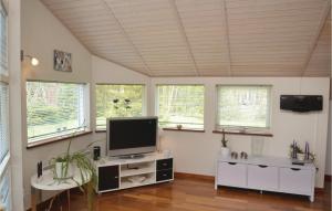 Holiday Home Blåtopvej Væggerløse Denm