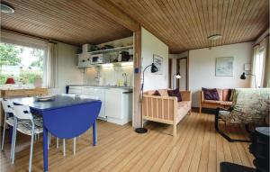 Two-Bedroom Holiday Home In Hejls