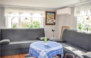 2 Bedroom Lovely Home In Burseryd